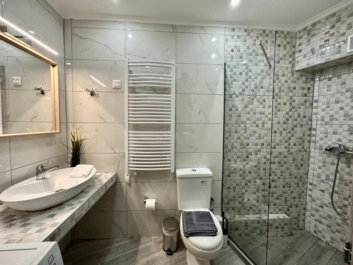 Aura Suite V6 By Halu! Thessaloníki Ngoại thất bức ảnh
